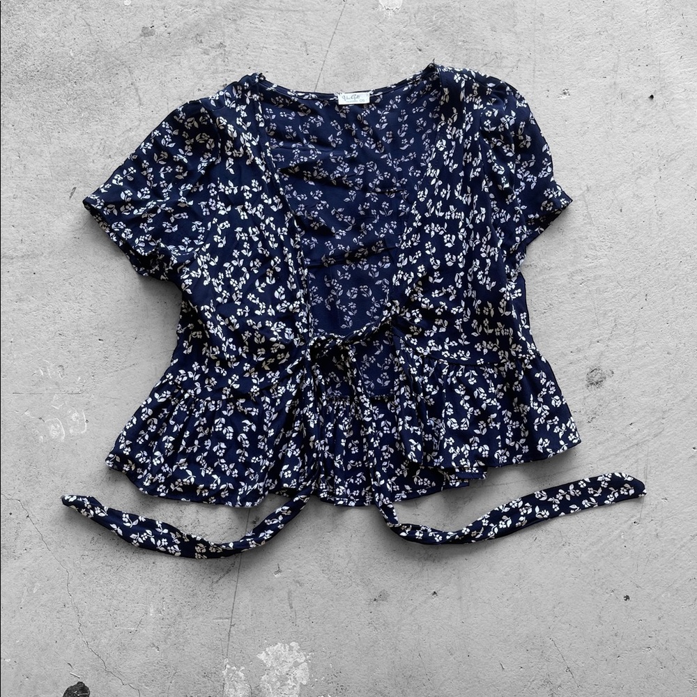 Brandy Melville top
